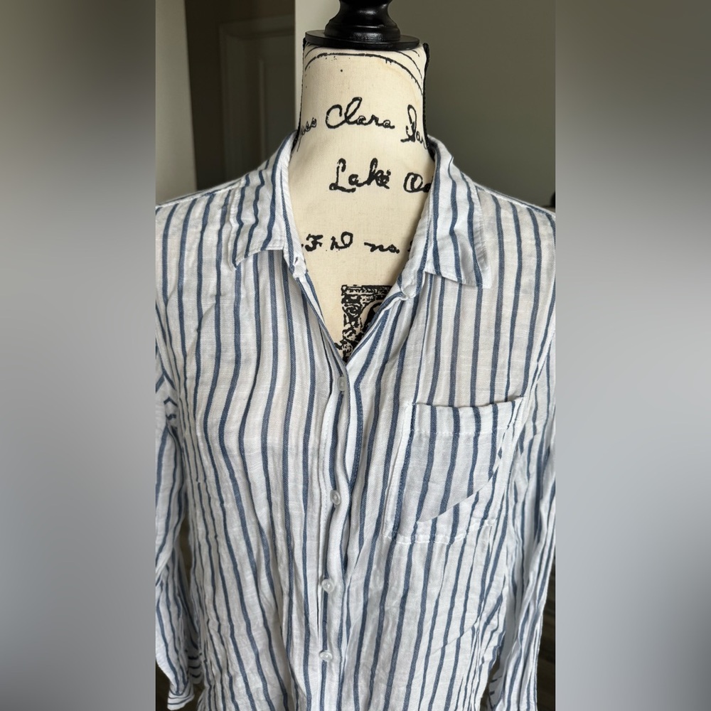 Lucky Brand Women's Shirt Button Up Blue White Striped Size M - Picture 5 of 9